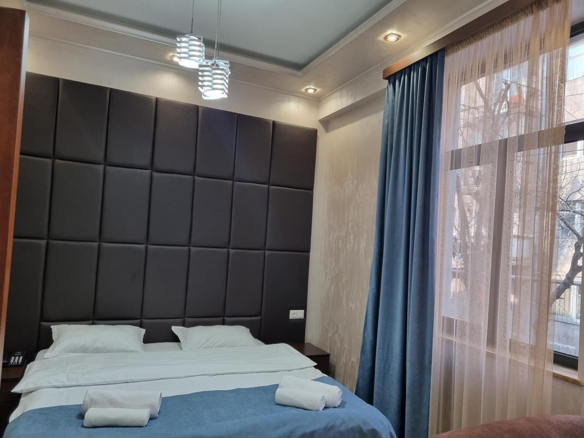 Day Inn Hotel Yerevan Ngoại thất bức ảnh